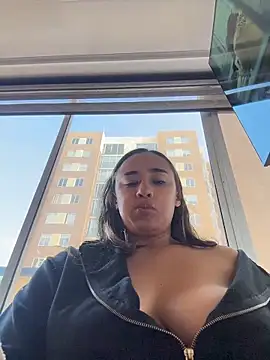 Eyssha online show from March 2026 12:41:01 PM