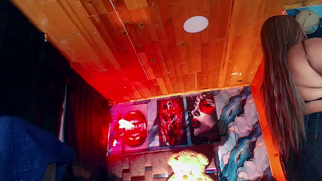 NikollThoms online show from April 2026 11:46:02 AM