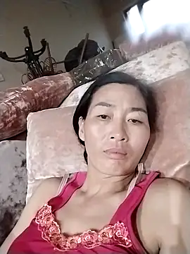 Snapshot of lris-Beauty77 chatting on April 2026 10:49:01 PM lris-Beauty77 online show from April 2026 10:49:01 PM