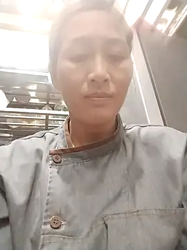 Snapshot of lris-Beauty77 chatting on April 2026 11:00:02 AM lris-Beauty77 online show from April 2026 11:00:02 AM