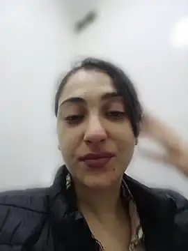Snapshot of lagatitacantabra chatting on April 2026 07:44:02 PM lagatitacantabra online show from April 2026 07:44:02 PM