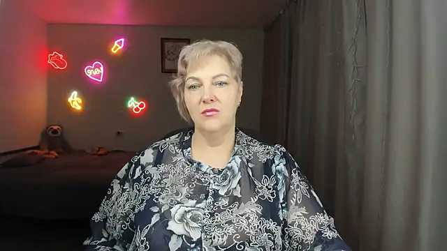 Mary-Leee online show from June 2026 06:52:02 AM