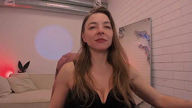 DianaAvis online show from March 2026 05:44:01 AM