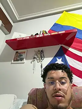 16jhefry16 online show from March 2026 11:33:01 PM