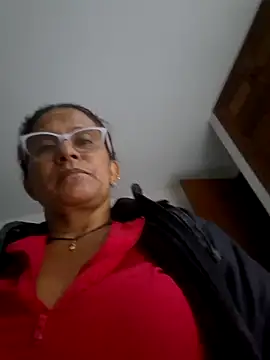 Lorenaluna online show from March 2026 07:56:01 AM