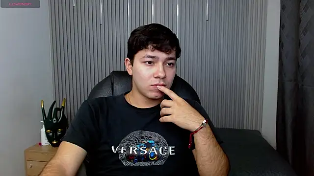 Julian Smith21 online show from April 2026 03:39:02 AM