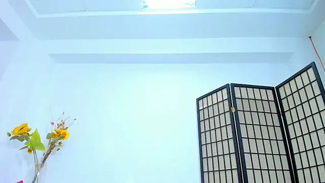 MiaNoirr online show from March 2026 08:34:02 PM