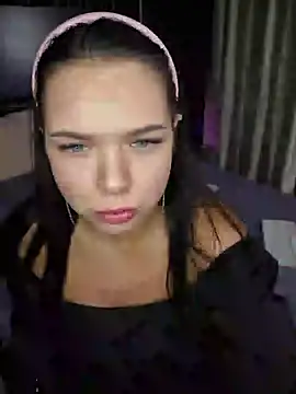 Monica Wood online show from March 2026 04:56:01 PM