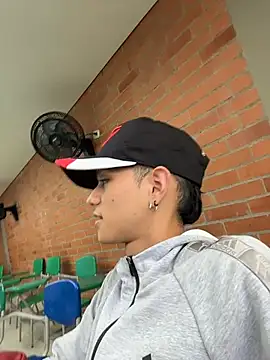 HarryGaze online show from April 2026 01:14:01 PM