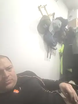 Snapshot of elcaste69 chatting on March 2026 12:34:02 AM elcaste69 online show from March 2026 12:34:02 AM