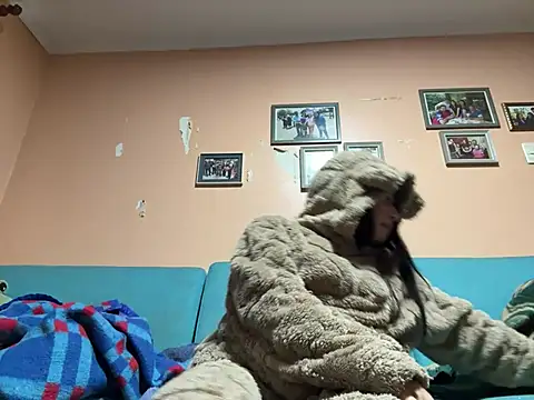 Soylilayblue online show from April 2026 11:57:02 PM