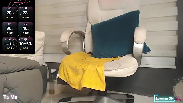 dirty 27cms online show from November 2025 03:38:01 AM