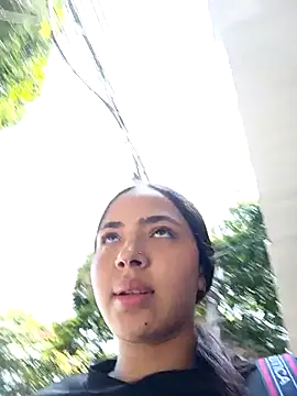 Sexy cloe outdoors online show from March 2026 03:55:02 PM