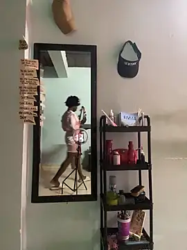 Snapshot of AnelimDagota_ chatting on April 2026 11:44:01 AM AnelimDagota online show from April 2026 11:44:01 AM