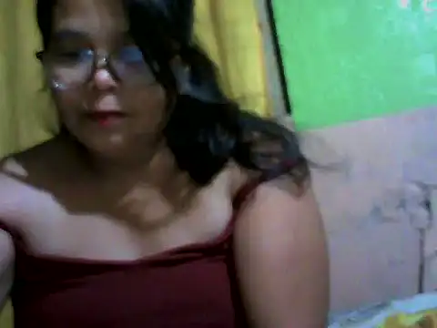 Flowerblossom123 online show from May 2026 01:10:02 PM