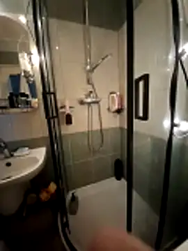 milffa online show from April 2026 07:42:01 PM