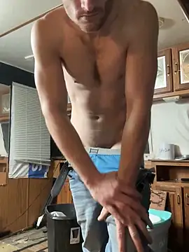 Aarondeweese27 online show from February 2026 11:58:02 PM