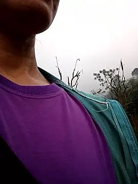 elen8800 online show from April 2026 01:36:01 AM