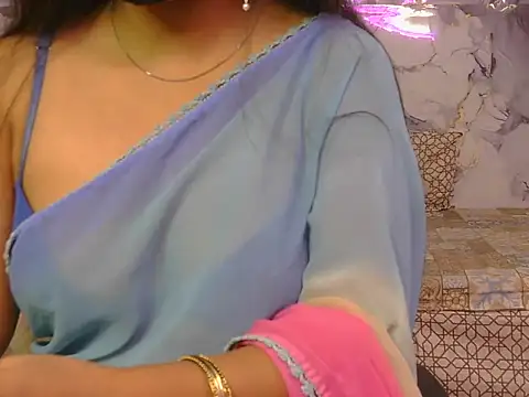 Aayesha-queen online show from June 2026 04:03:02 AM