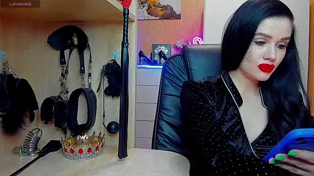 Snapshot of KristiTopxx chatting on June 2026 09:17:01 PM KristiTopxx online show from June 2026 09:17:01 PM