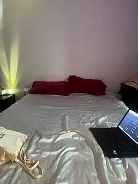 Snapshot of ZoeVixen chatting on March 2026 03:17:01 PM ZoeVixen online show from March 2026 03:17:01 PM