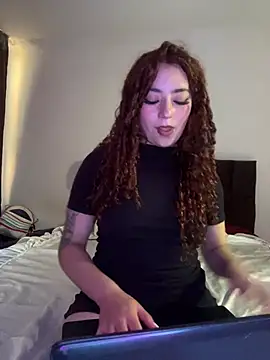 Snapshot of ZoeVixen chatting on March 2026 07:20:02 PM ZoeVixen online show from March 2026 07:20:02 PM