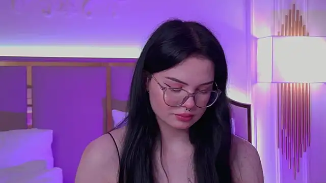 Snapshot of CindyMil chatting on July 2026 06:16:02 AM CindyMil online show from July 2026 06:16:02 AM