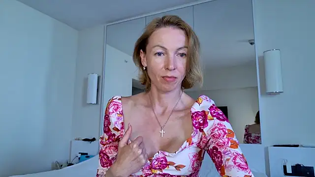 angelicfenix online show from June 2026 08:37:02 AM