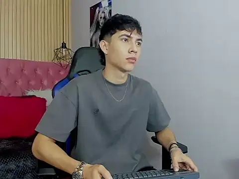 AronTawers online show from March 2026 12:32:01 PM