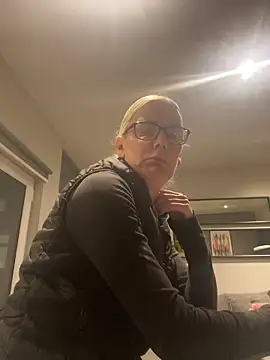 Amelie BlondeXX online show from May 2026 12:59:02 AM