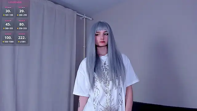 kira montelle online show from April 2026 07:11:02 PM