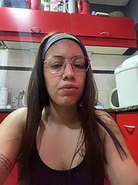 Snapshot of DimeAria chatting on March 2026 03:27:02 PM DimeAria online show from March 2026 03:27:02 PM