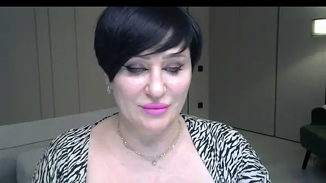 Kleotempt online show from April 2026 07:07:02 PM