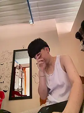 Tomnico 19 online show from May 2026 02:33:01 PM