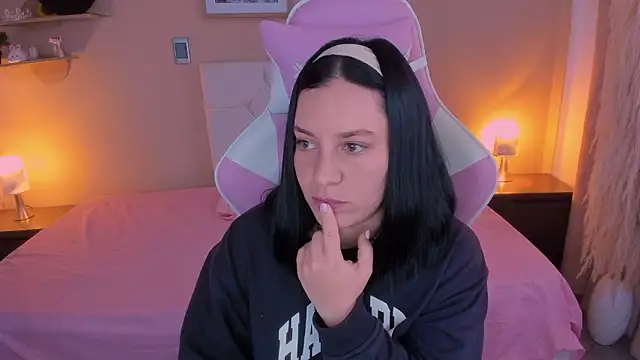 Dollhell online show from March 2026 11:37:02 AM