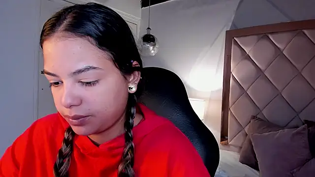dulce lyraa1 online show from June 2026 04:29:02 AM