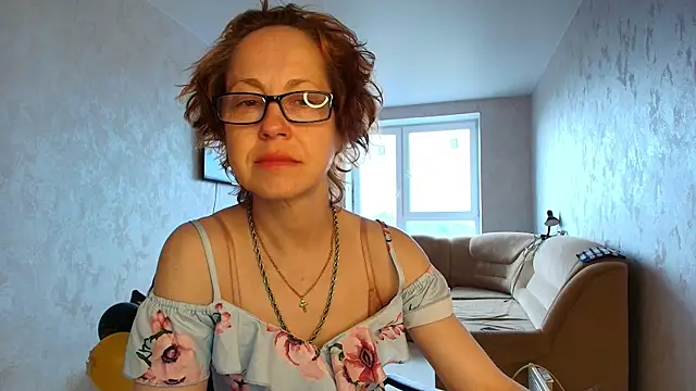 LioraWeiss online show from May 2026 05:14:02 AM