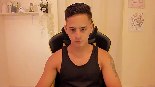 sexy andres01 online show from March 2026 01:35:02 PM