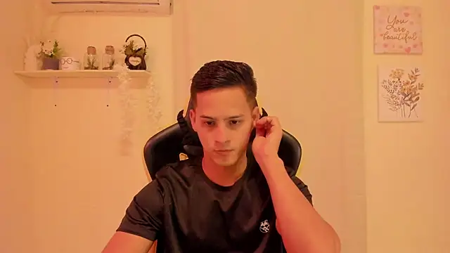 sexy andres01 online show from March 2026 12:16:01 AM