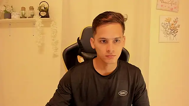sexy andres01 online show from May 2026 07:30:01 PM