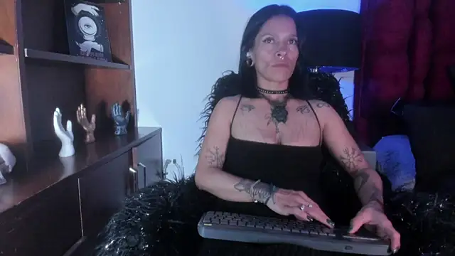 Amelie Blake online show from April 2026 06:27:02 PM