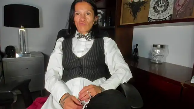 Amelie Blake online show from April 2026 11:14:01 AM