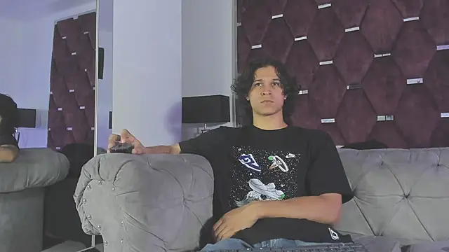 TonyBenedetti online show from June 2026 08:14:02 PM