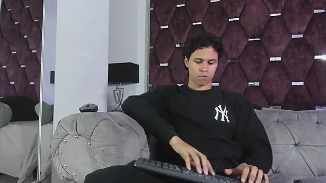 TonyBenedetti online show from July 2026 08:46:02 PM