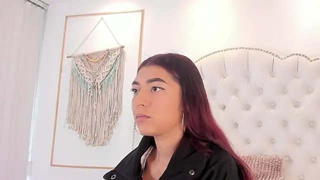 Sara funy online show from April 2026 11:32:01 AM