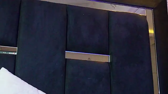 Dark Eros  online show from April 2026 06:19:01 AM