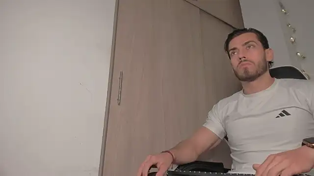 Axel  Blaze online show from March 2026 12:10:02 PM