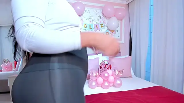 leily pinck online show from April 2026 10:58:01 PM