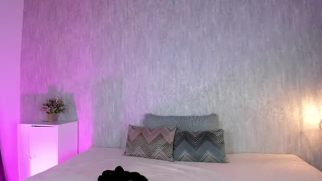 Lore evans online show from March 2026 09:47:02 PM