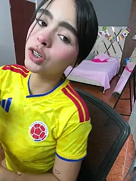 kitty rousse01 online show from June 2026 12:42:02 PM